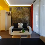 Mayer Superior Aparthotel 3*