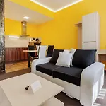 Mayer Superior Aparthotel