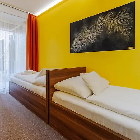 Mayer Superior Veszprém