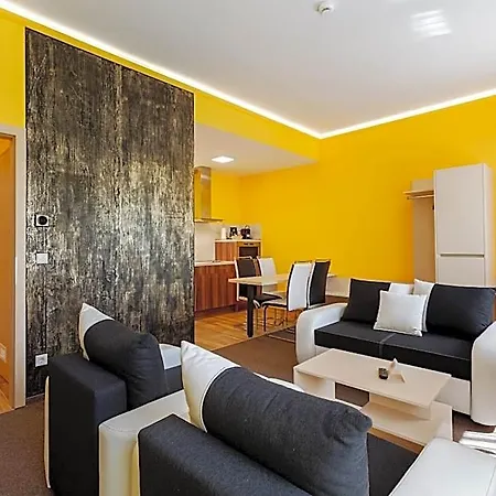Aparthotel Mayer Superior 3*