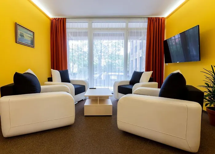 מלון דירות Mayer Superior