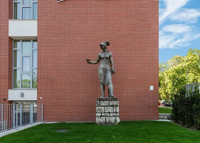 Mayer Superior 3* Veszprém