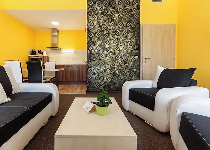 Mayer Superior 3* Veszprém