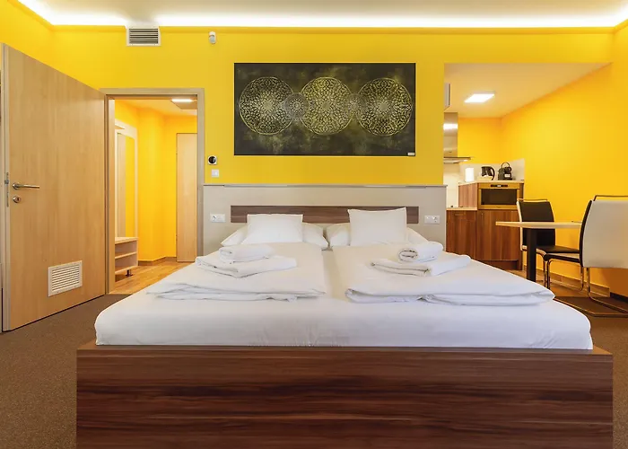 מלון דירות Mayer Superior