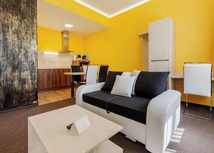 Mayer Superior מלון דירות